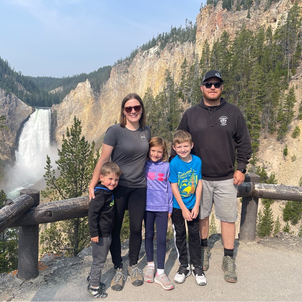 Meet your Posher, Casey